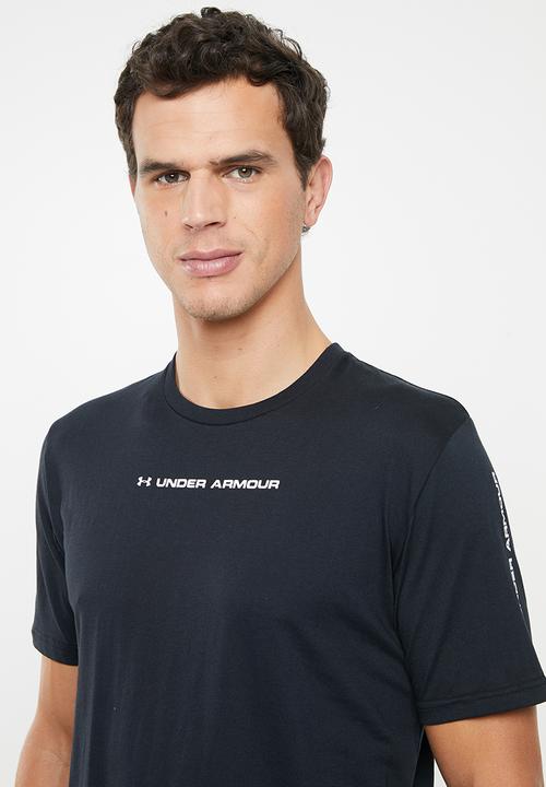 Under Armour - UA shaped graphic tee - black