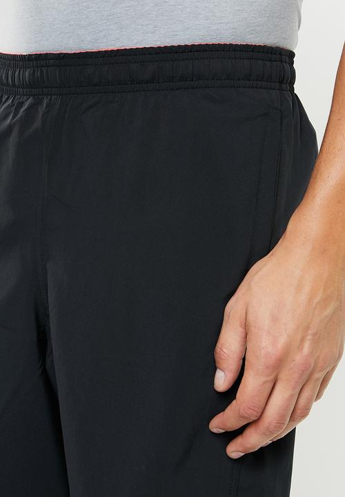 Under Armour - Woven graphic wordmark shorts - black 