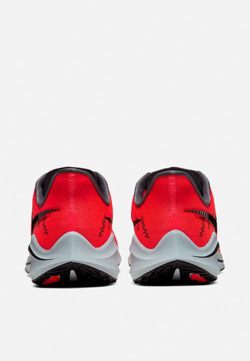 Nike - Air Zoom Vomero 14 - bright crimson/black-dark grey