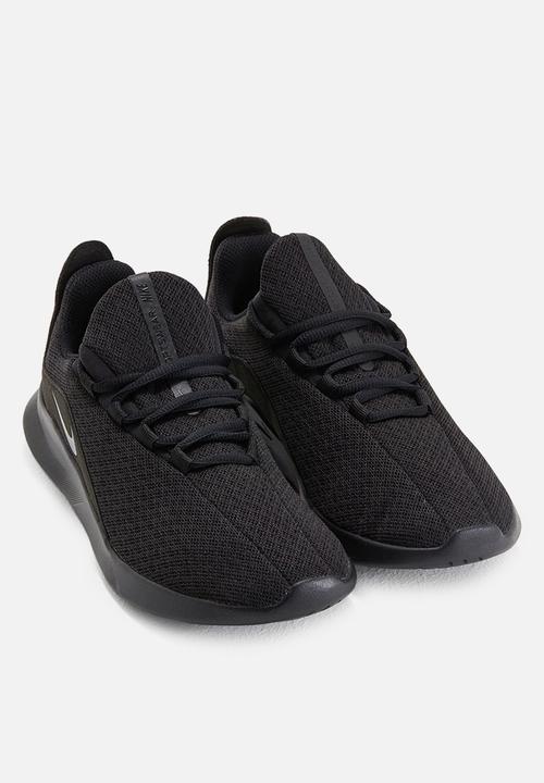Nike - Viale - Triple Black