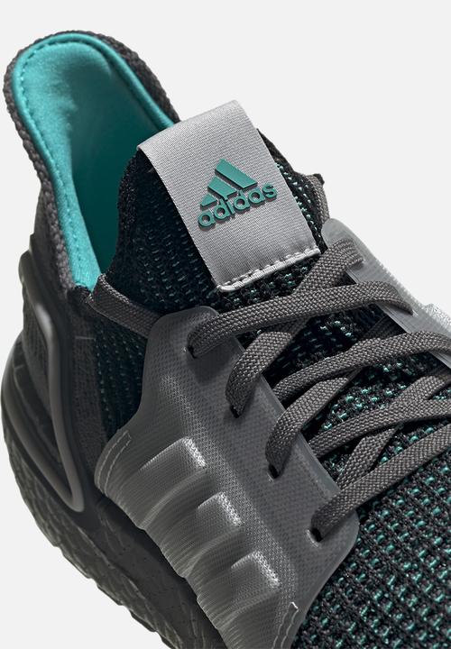 adidas Performance - UltraBOOST 19 - core black / grey 
