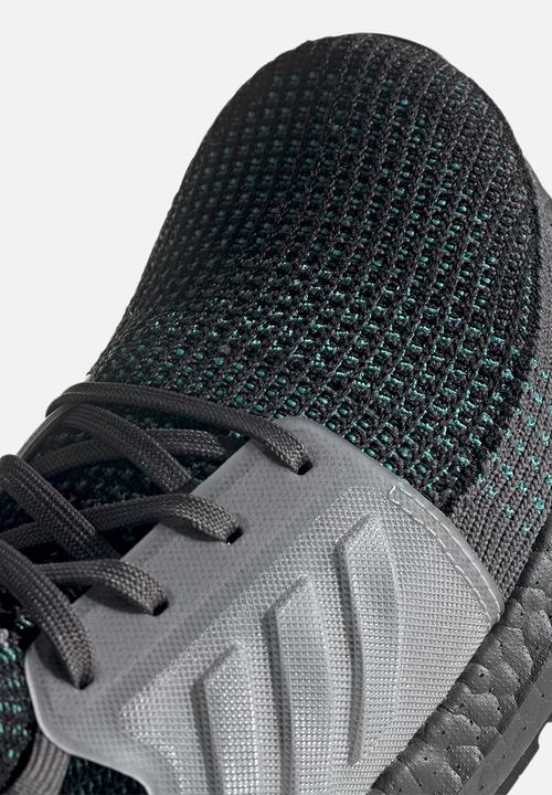 adidas Performance - UltraBOOST 19 - core black / grey 
