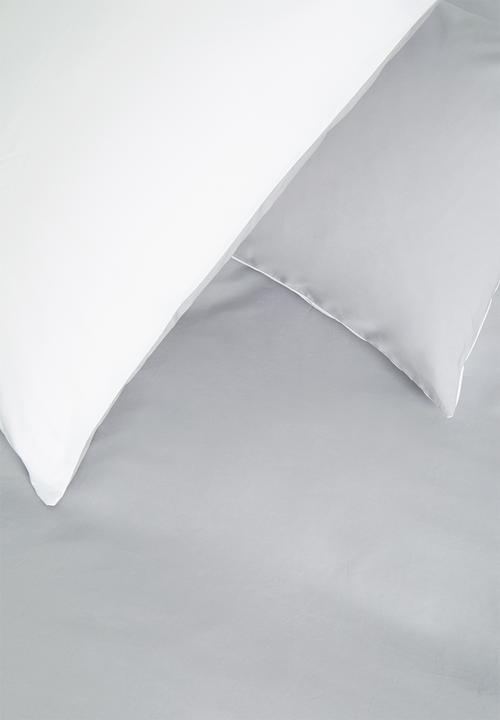 Sixth Floor - 200TC reversible cotton duvet set - grey/white
