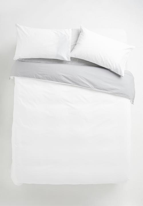 Sixth Floor - 200TC reversible cotton duvet set - grey/white