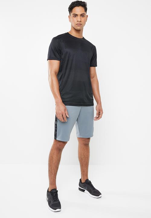 Nike - Nsw air max shorts - grey