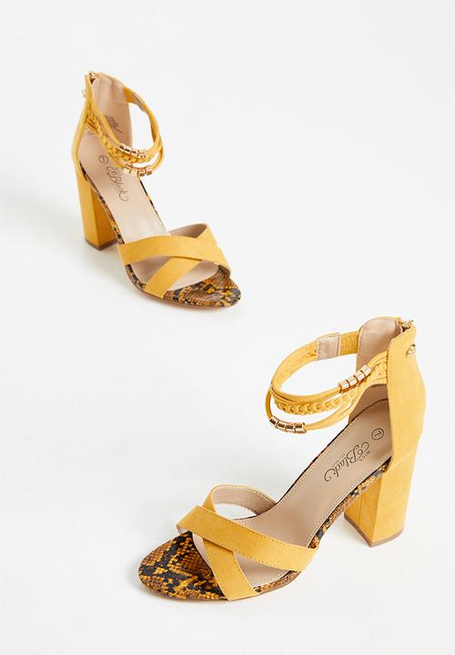 Miss Black - Statice heel - yellow