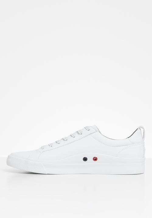 Tommy Hilfiger - Leather flag detail sneaker - white