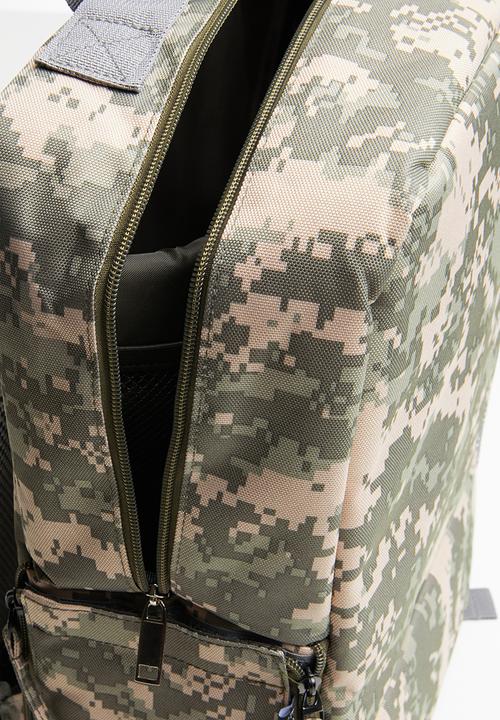 Escape Society - Outdoor camera backpack - beige & khaki green 