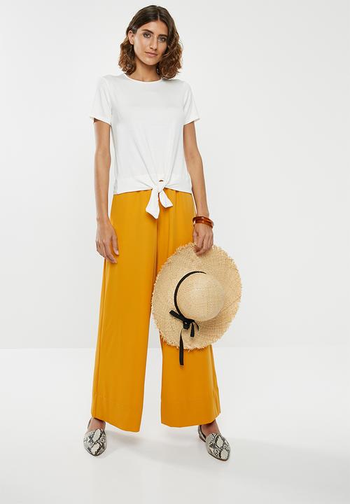 edit - Knot front tee - white