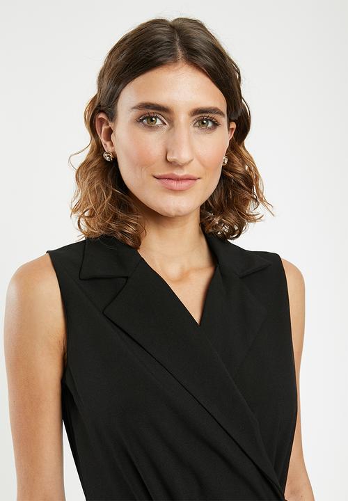 edit - Sleeveless wrap dress with collar - black