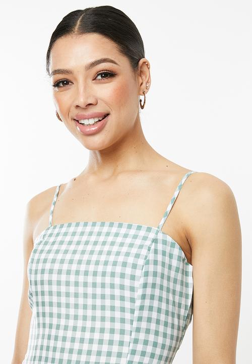 Missguided - Ruffle gingham cami dress - green