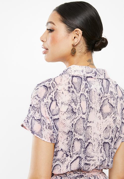 Missguided - Snake print culotte jumpsuit - purple & pink