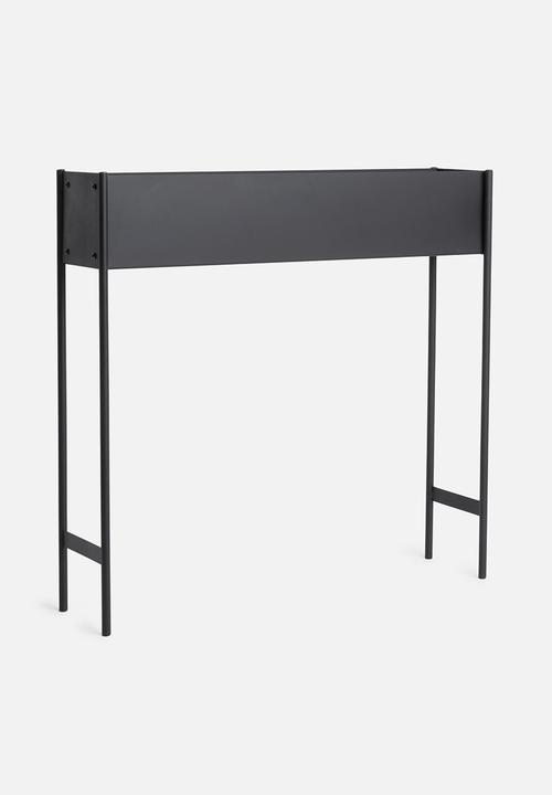 Emerging Creatives - Slim steady single planter - black