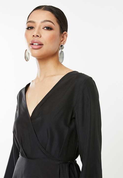 Missguided - Balloon sleeve wrap midi dress - black