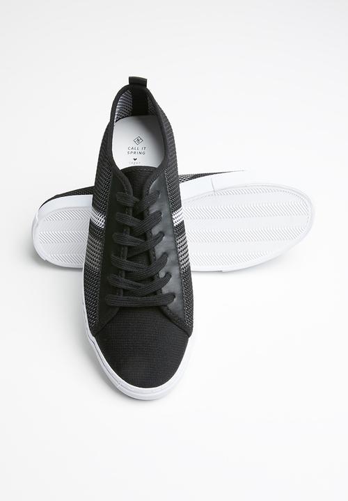 Call It Spring - Otsamo - black