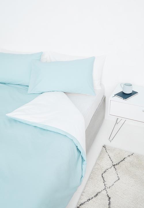 Sixth Floor - 200TC reversible cotton duvet set - duck egg/white