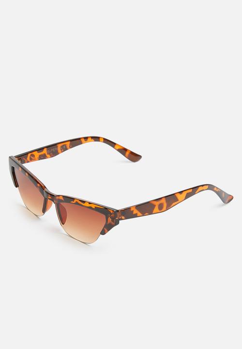 Superbalist - Leslie cateye sunglasses - brown 