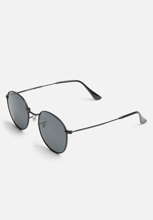 Unknown Eyewear - Lennon polarised sunglasses - black