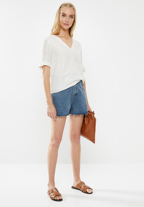Vero Moda - Lena v-neck top - cream