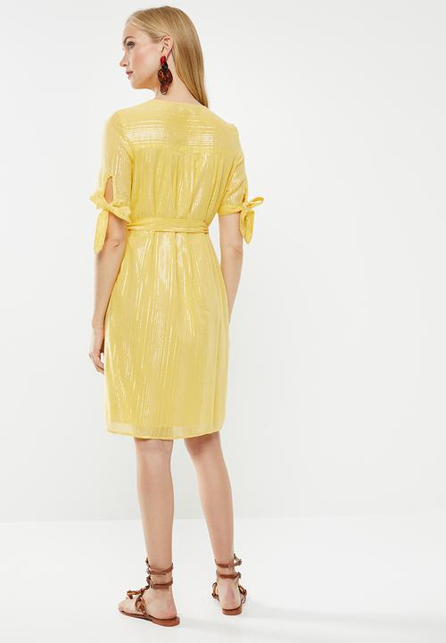 Vero Moda - Lena V-neck dress - yellow 