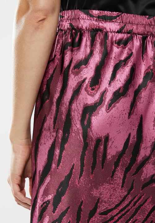 Vero Moda - Christine satin skirt - purple & black 