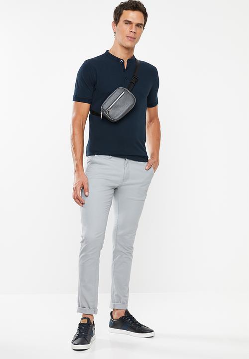 Superbalist - Pique slim fit mandarin golfer - navy