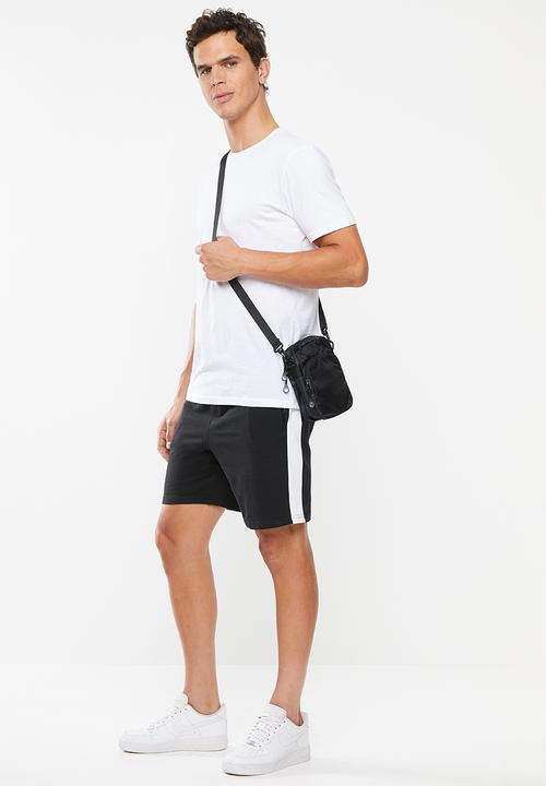 Superbalist - 1up side stripe sweat shorts - black