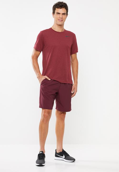 Nike - Breathe dry short sleeve top - burgundy