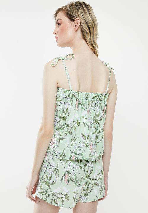 Superbalist - Sleep floral cami and shorts set - green