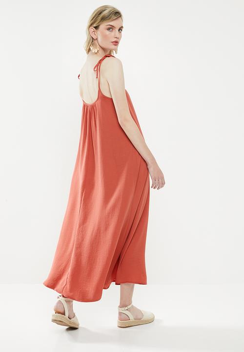 Superbalist - Strappy volume maxi dress - rust