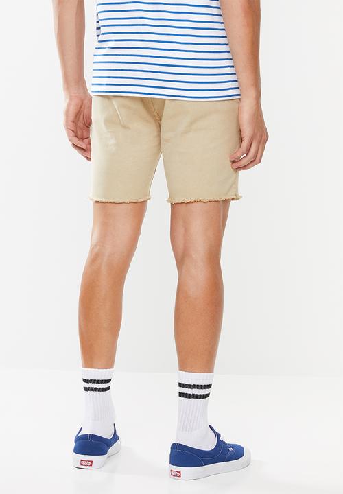 Cotton On - Raw hem chino short - neutral