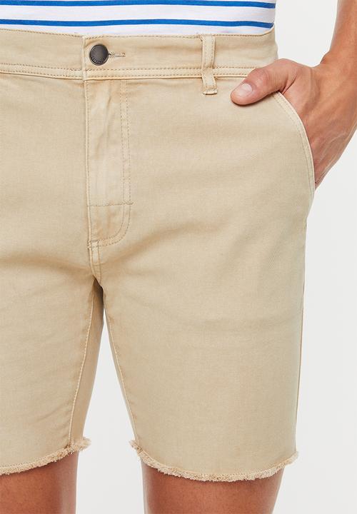 Cotton On - Raw hem chino short - neutral