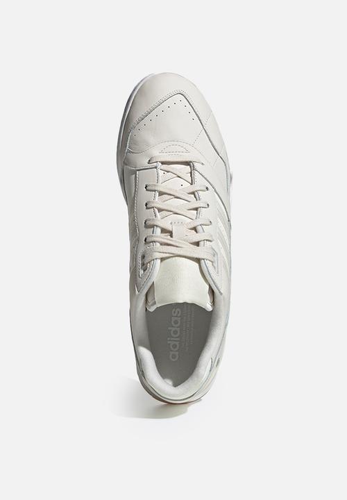adidas Originals - A.R. Trainer - chalk white / ftwr white
