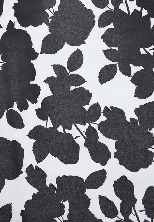 Superbalist - Printed wrap blouse - black & white 