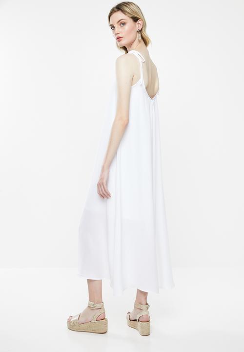 Superbalist - Strappy volume maxi dress - white