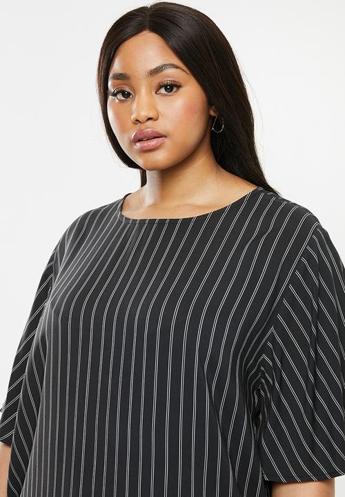 Superbalist - Slit detail tee dress - black & white 
