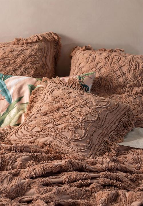 Linen House - Somers bed cover - maple