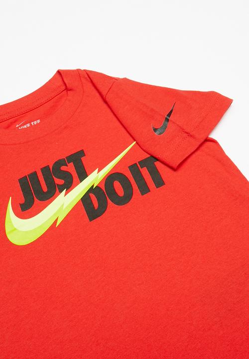 Nike - Swoosh split bolt short sleeve tee - red