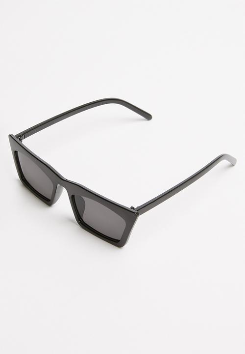 Superbalist - Gwil sunglasses - black