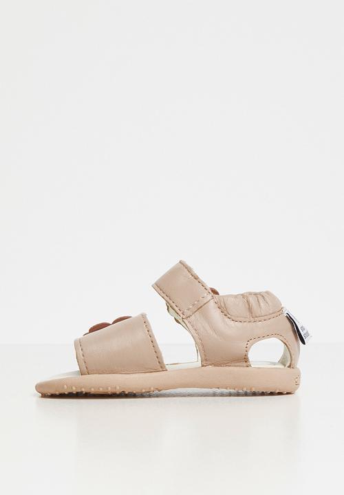 shooshoos - Ye old traveller sandals  - pink