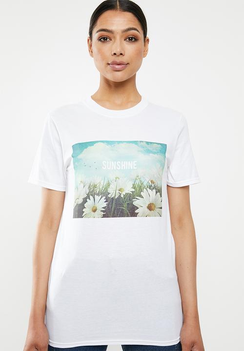 Missguided - Sunshine daisies graphic T-shirt - white
