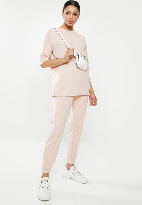 Missguided - Oversized tee and jogger co-ord set - pink