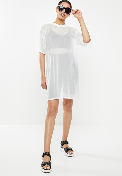 Missguided - Oversized mesh short sleeve T-shirt dress - white