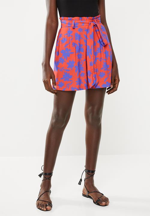 Superbalist - Printed soft paperbag shorts - red & blue