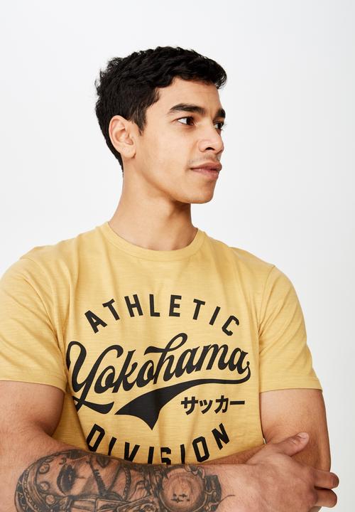 Cotton On - Yokohama div Tbar T-shirt - yellow