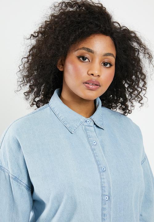 Missguided - Curve oversized fray hem denim dress - blue