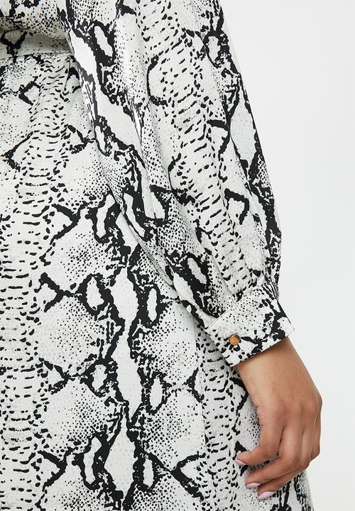 Missguided - Curve plunge snake print maxi dress - grey