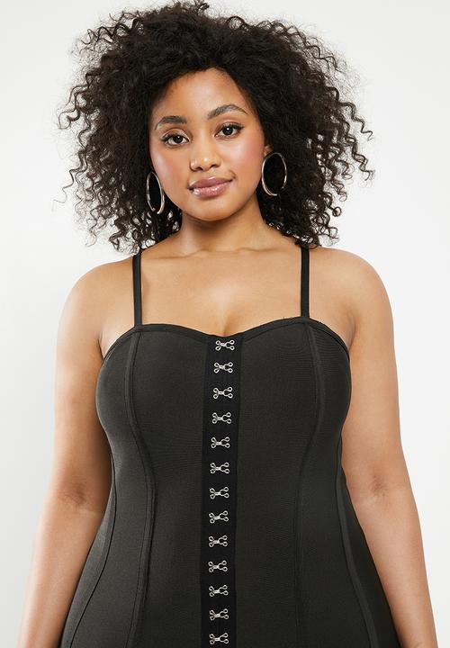 Missguided - Plus bandage hook eye mini dress - black