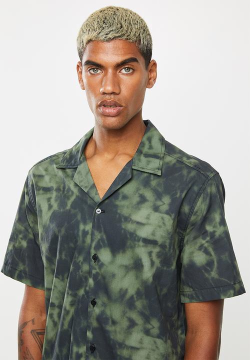 Superbalist - Tie-dye printed revere collar shirt - green