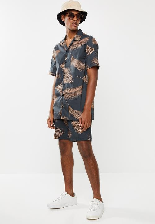 Superbalist - Palm printed revere collar shirt - brown & black